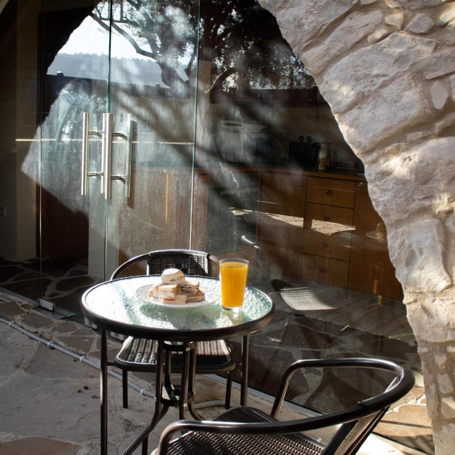 The Stonehouse Suites With Private Bath Spas Лимасол Экстерьер фото