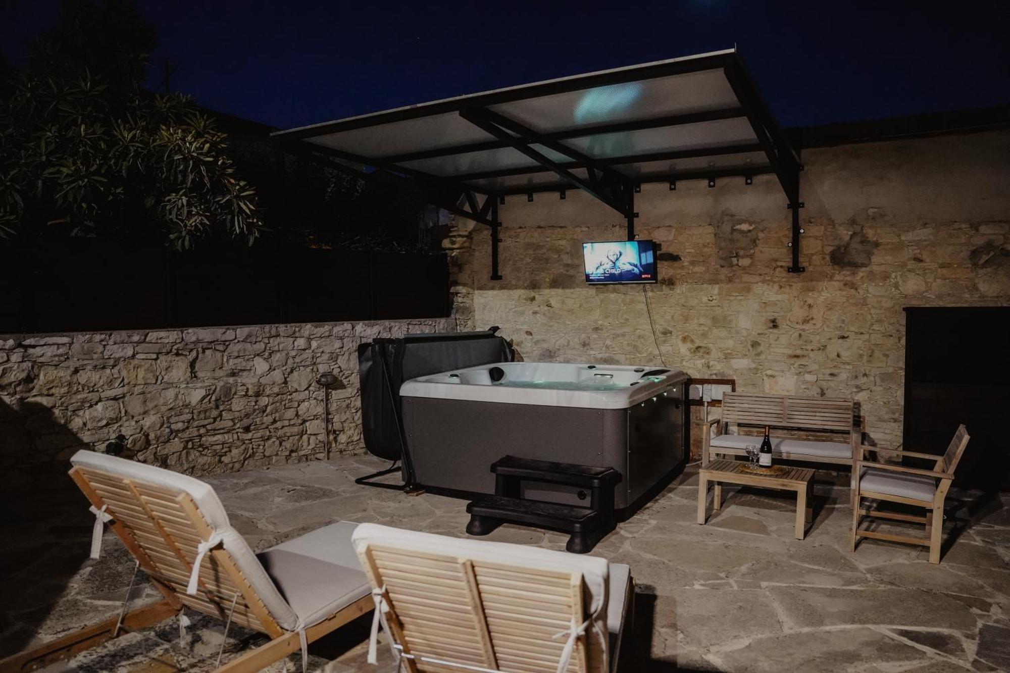 The Stonehouse Suites With Private Bath Spas Лимасол Экстерьер фото