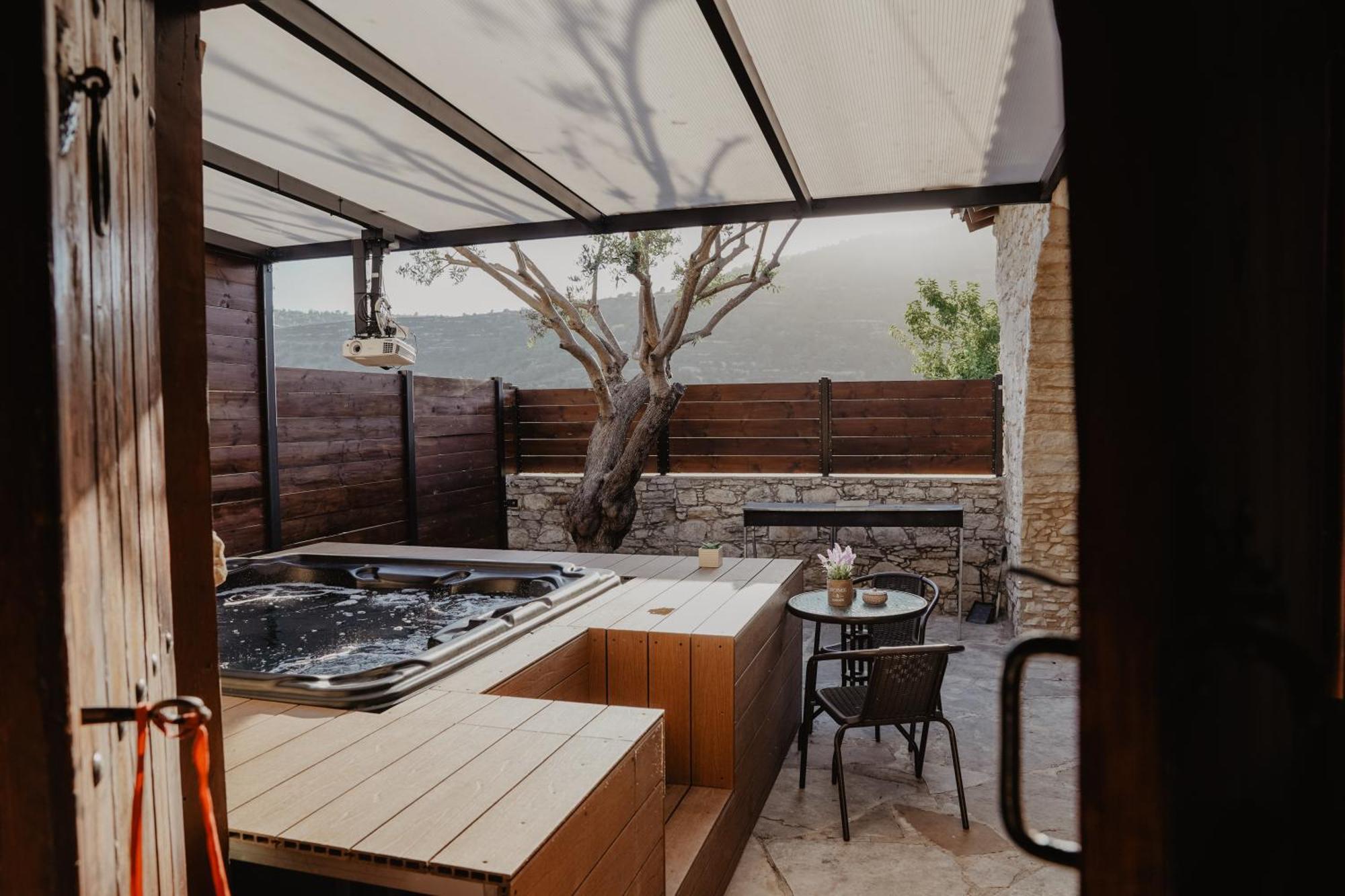 The Stonehouse Suites With Private Bath Spas Лимасол Экстерьер фото