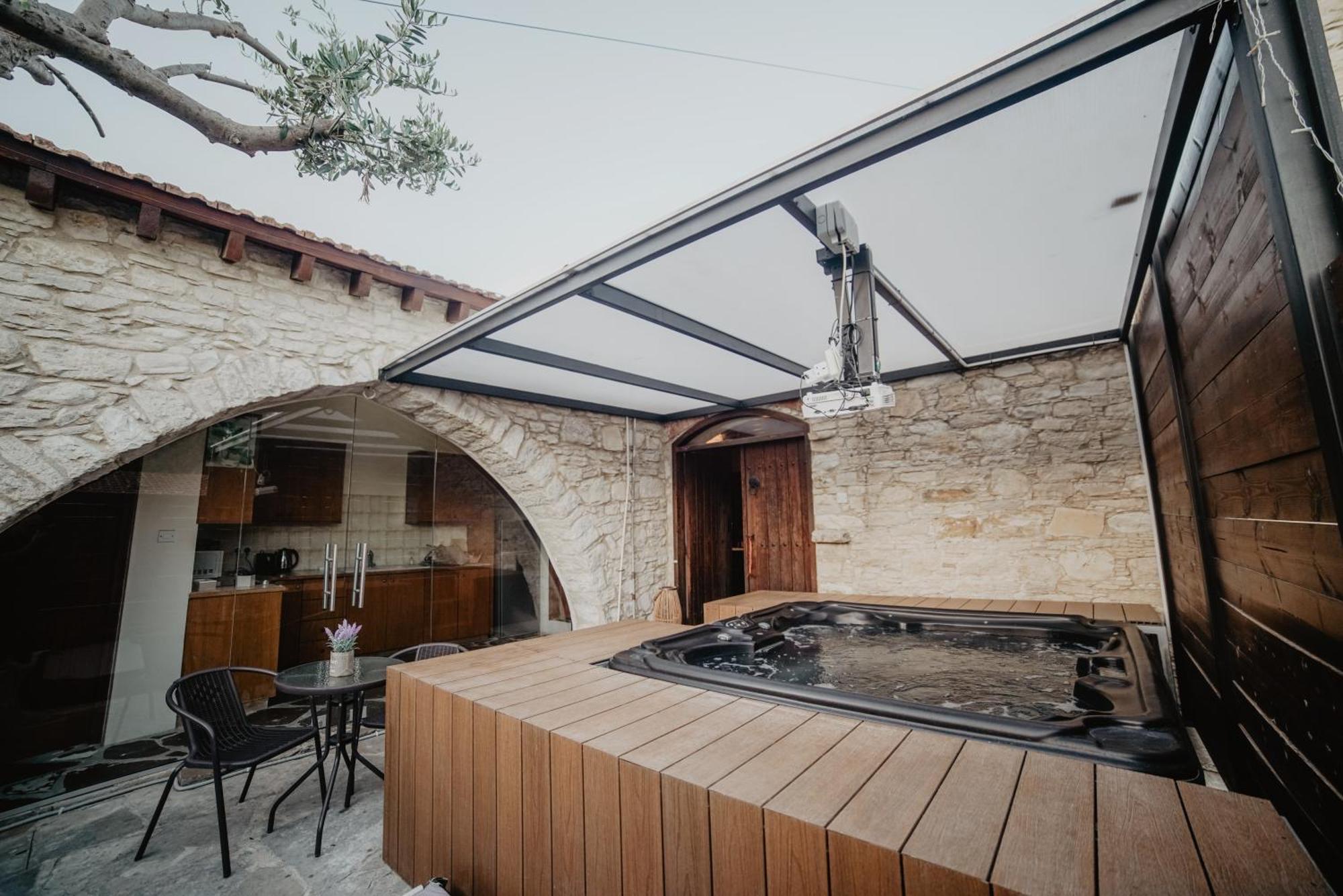 The Stonehouse Suites With Private Bath Spas Лимасол Экстерьер фото